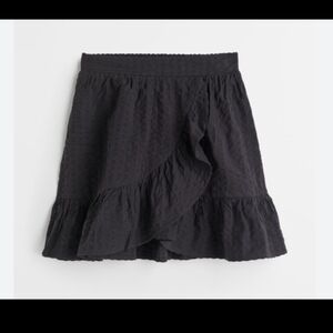 Girls Brand New H&M Flounce Trimmed Wrapover Skirt Sz 8-10